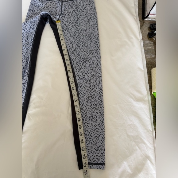 ALLFENIX Powder Cheetah 7/8 Legging and Sports Bra Set, New with Tags - Picture 11 of 14